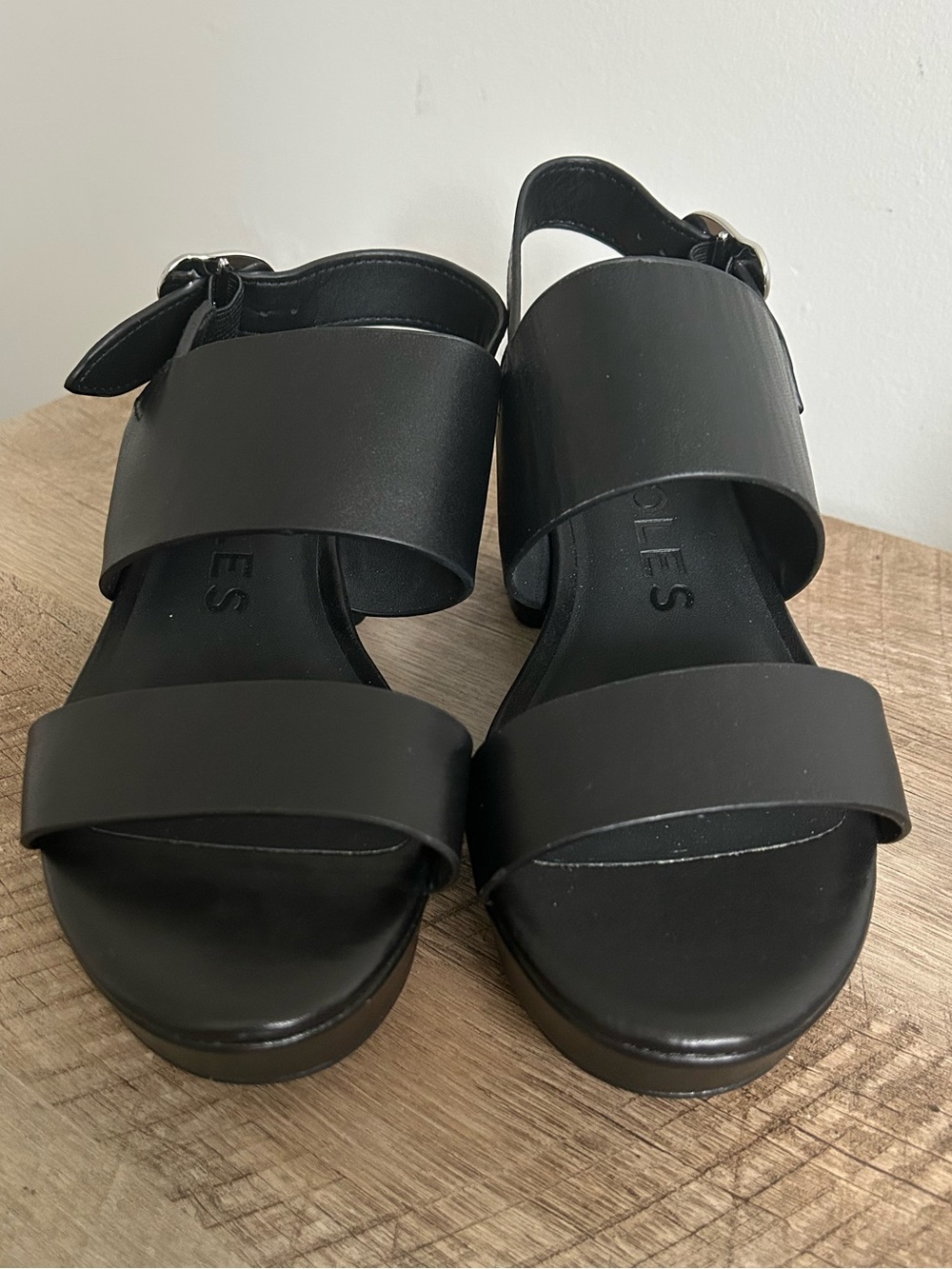 Aerosoles Camera Platform Sandal - Picture 2 of 7